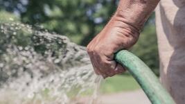 voda zalévání garden-hose-413684 960 720
